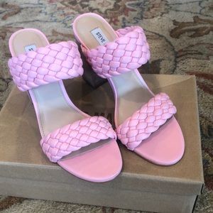 NWOT Steve Madden Tielo pink leather weave heeled sandal size 9.5